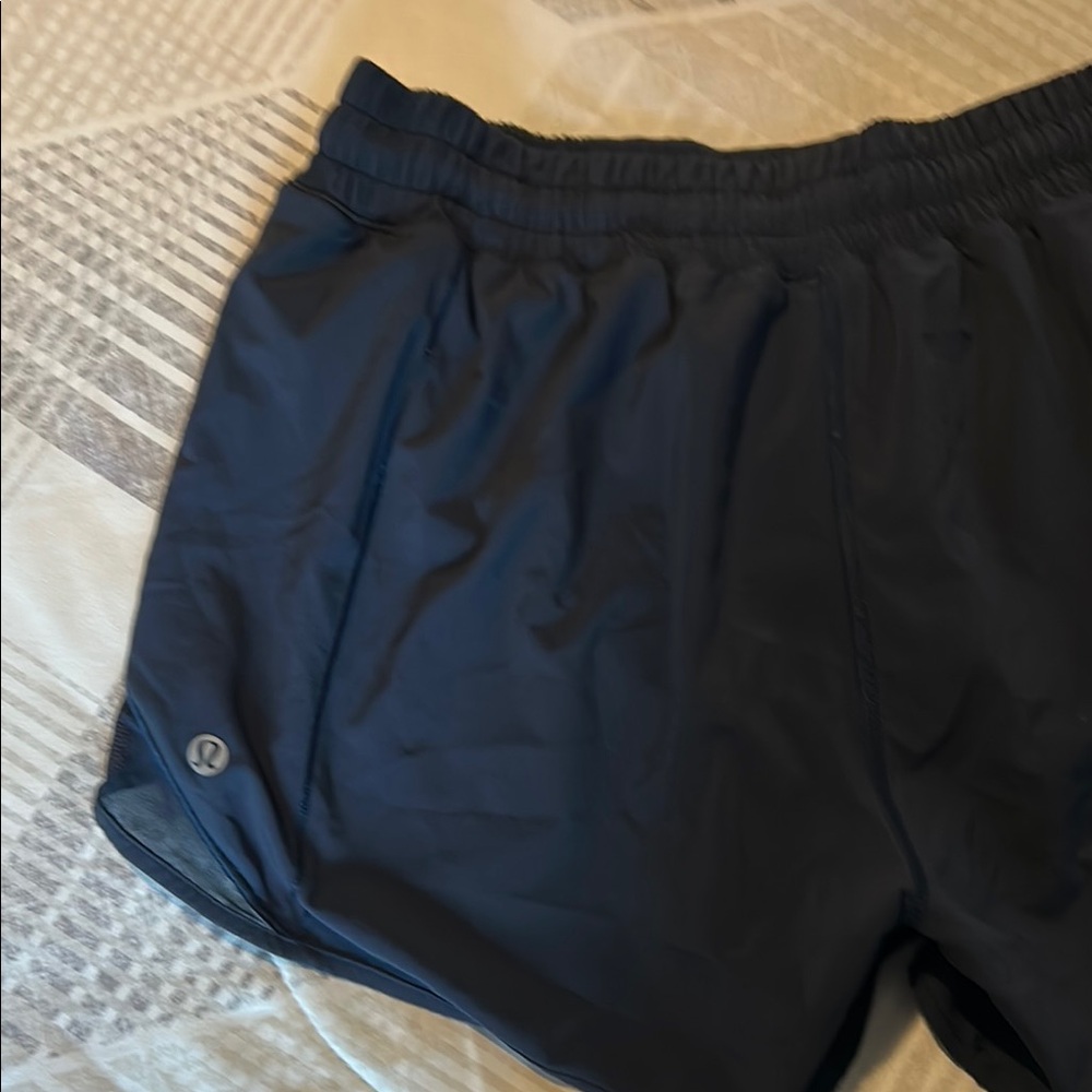 Lululemon Athletica Black Athletic Shorts Lightweight Moisture-Wicking